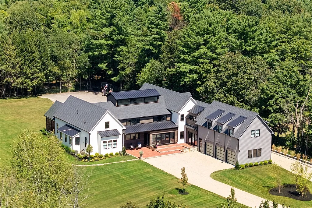 Building a custom home: how to start, what to expect