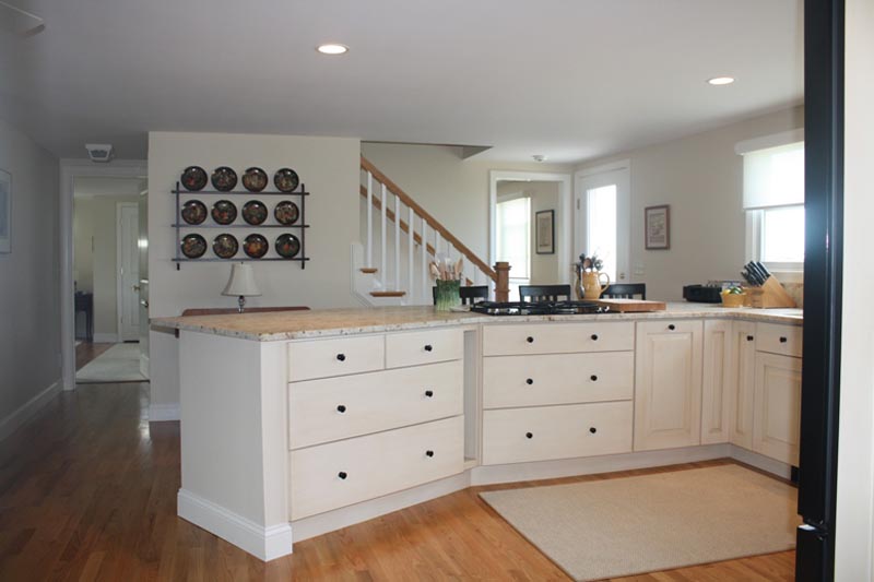 Home Designs: Architectural Styles in New England (Part 2 – Capes)